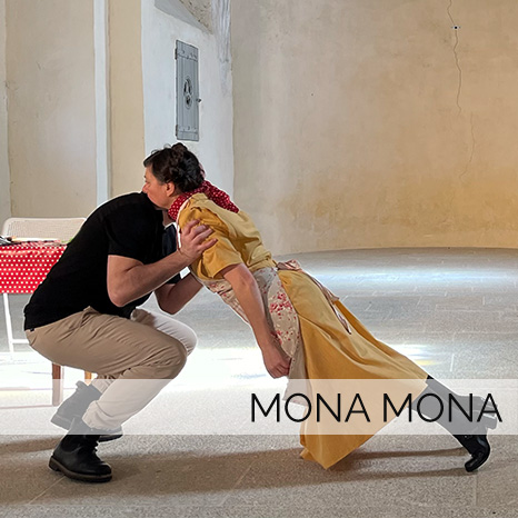Mona Mona